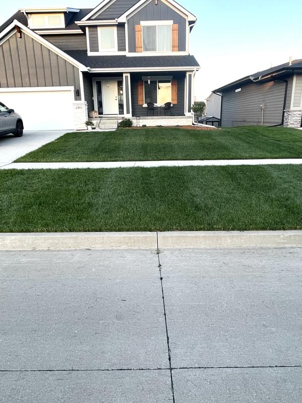 Customer photo 3 of the 54 in. (137 cm) TimeCutter® Max Zero Turn Mower