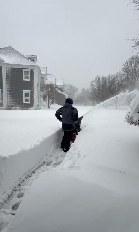 31" of heavy snow - Cuts like butter...