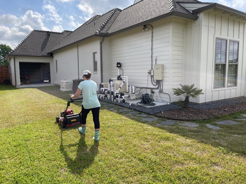 Toro Recycler 22 in. Briggs And Stratton Personal Pace Rear Wheel Drive  Walk Behind Gas Self Propelled Lawn Mower with Bagger 21462 - The Home Depot