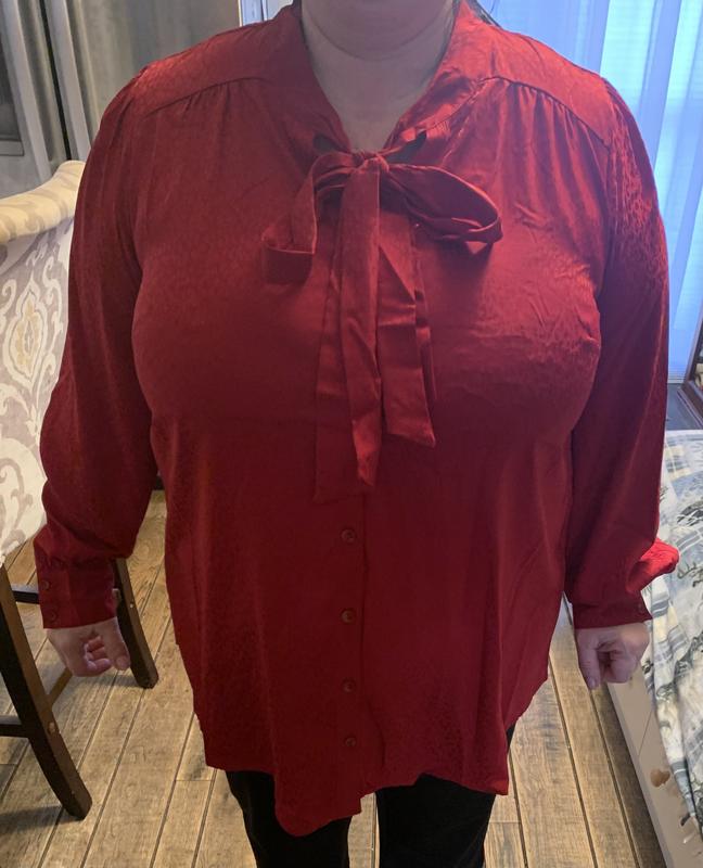 Plus Size - Satin Jacquard Tie Neck Button Up Blouse - Torrid