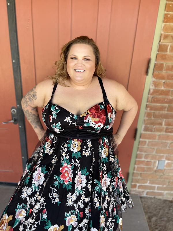 Torrid store embroidered dress