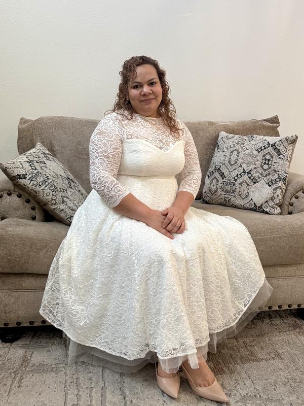 Plus Size - Ivory Lace Tea-Length Wedding Dress - Torrid