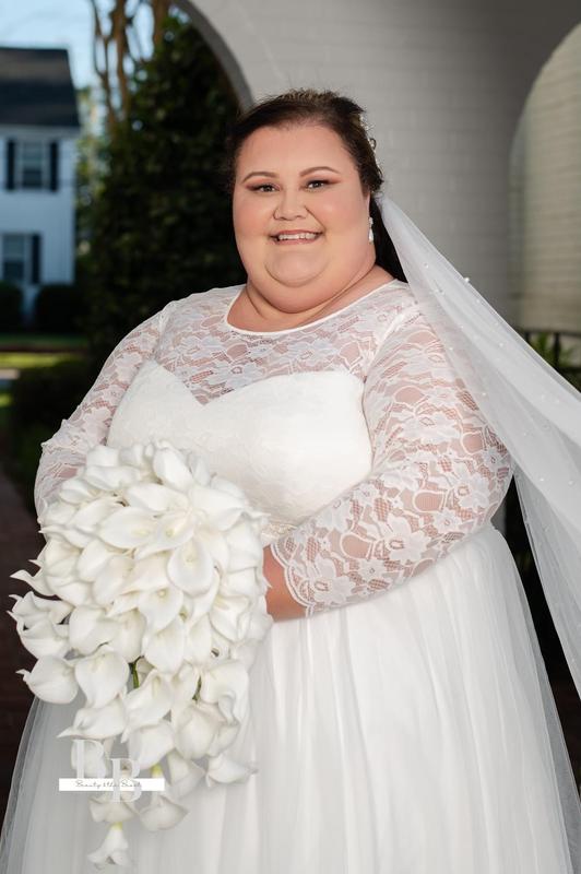 Torrid Lace and Pearl Beaded White Wedding Dress Plus Size factory 18