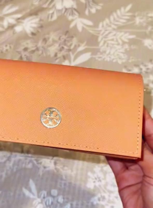 Review Thumbnail Image 0 261851376