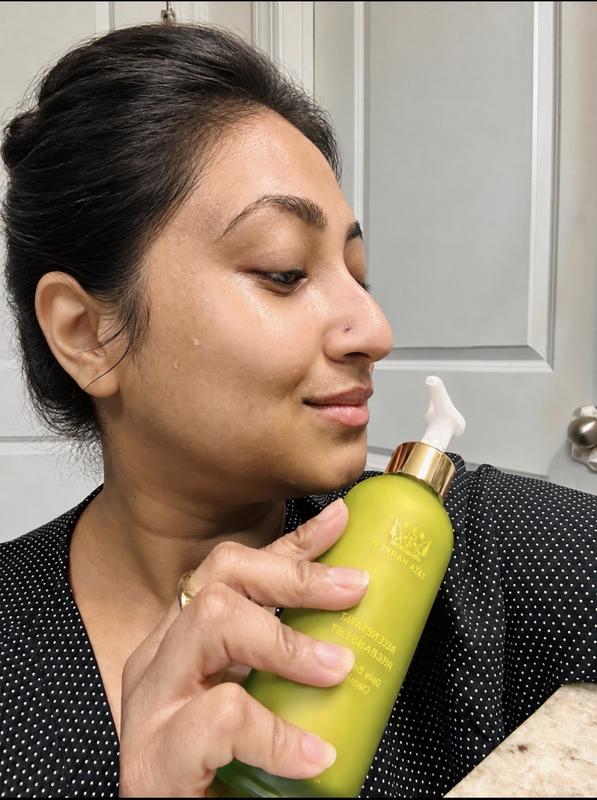 Customer photo for "Luxurious exfoliating BHA cleanser"