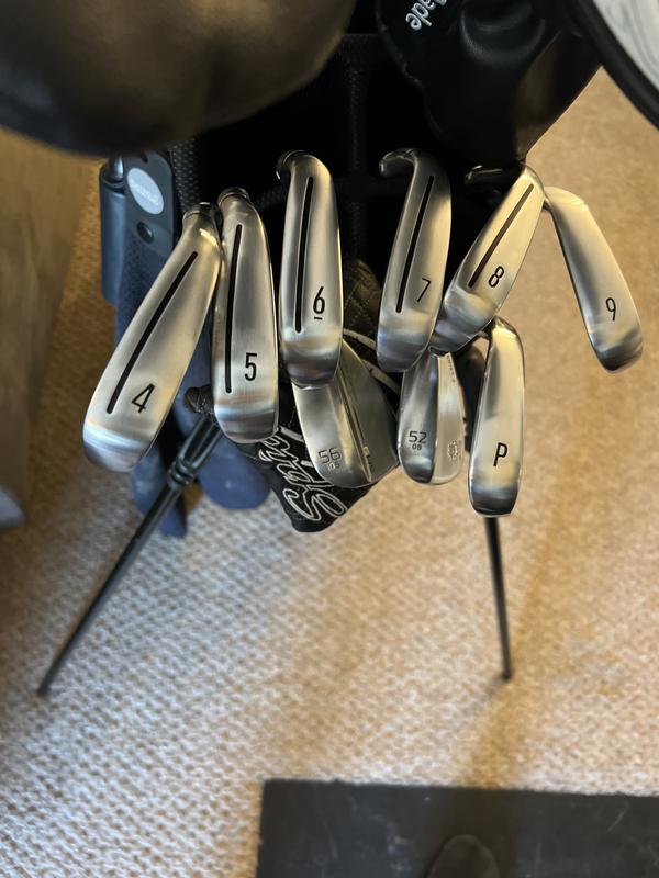 Qi Irons | TaylorMade