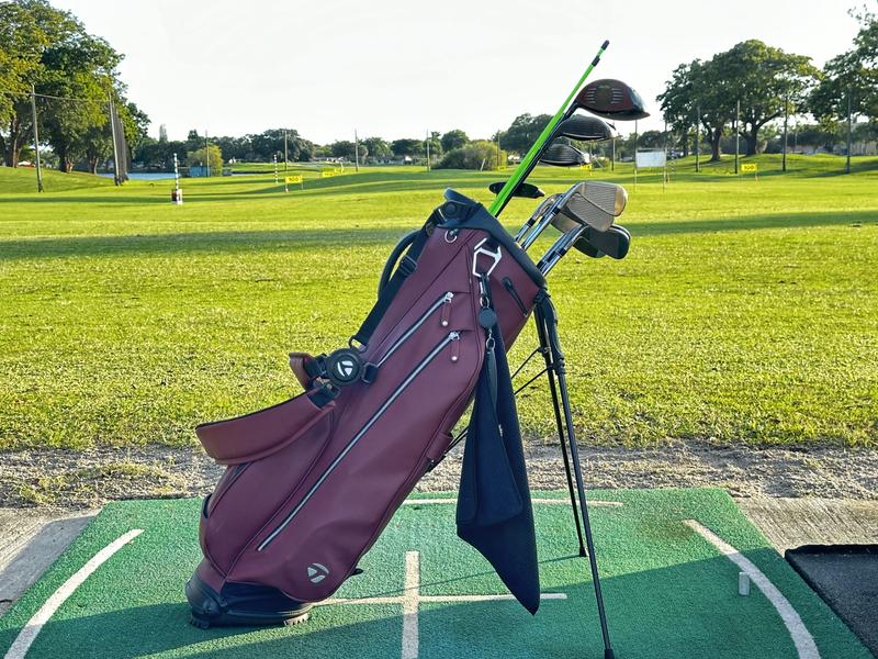 Vessel Lite Lux Golf Bag | TaylorMade
