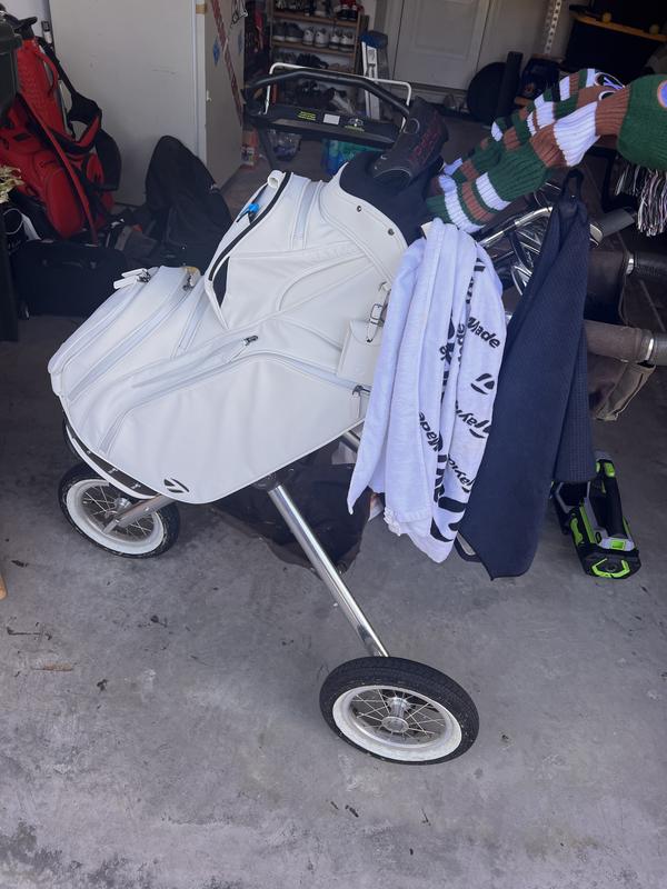 Signature Cart Golf Bag | TaylorMade