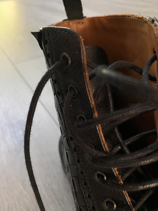 Great looking shoe, questionable quality