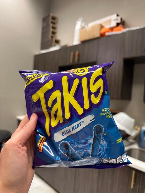 Takis Blue Heat Rolled Tortilla Chips, Hot Chili Pepper Artificially  Flavored, 9.9 Ounce Bag