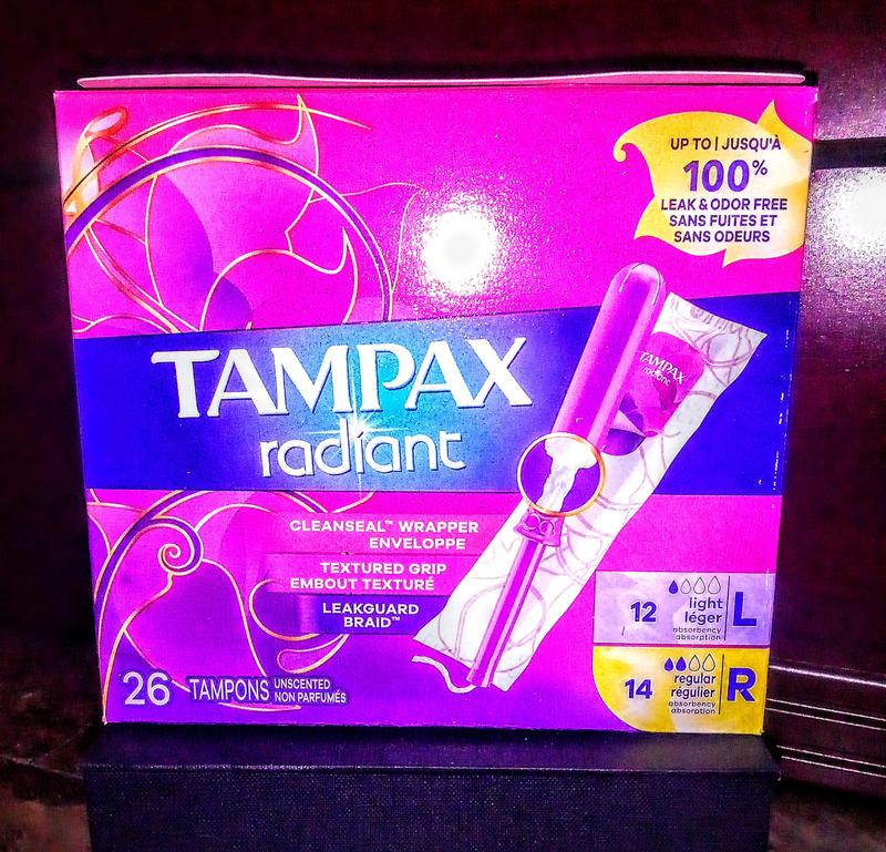 Tampax Radiant Tampons Light Absorbency with BPA-Free Plastic Applicator  and LeakGuard Braid, Unscented, 14 Count