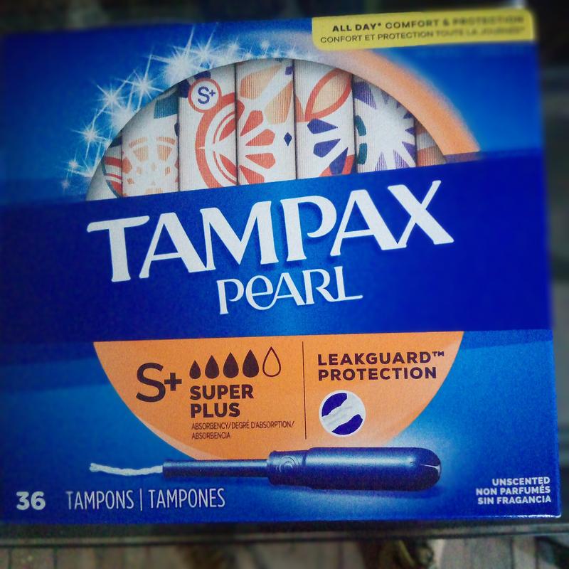Tampax Pearl Tampons, with LeakGuard Braid, Super Plus Absorbency, Unscented,  18 Count
