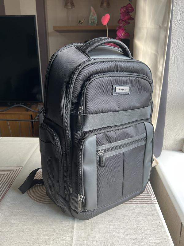 Targus mobile vip backpack deals
