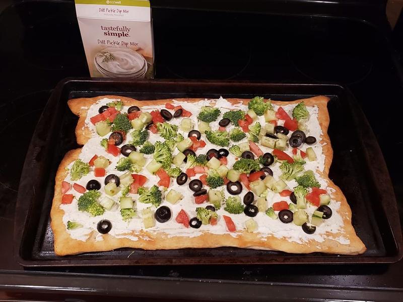 dill veggie pizza Tastefully Simple