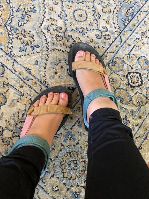 teva wide feet