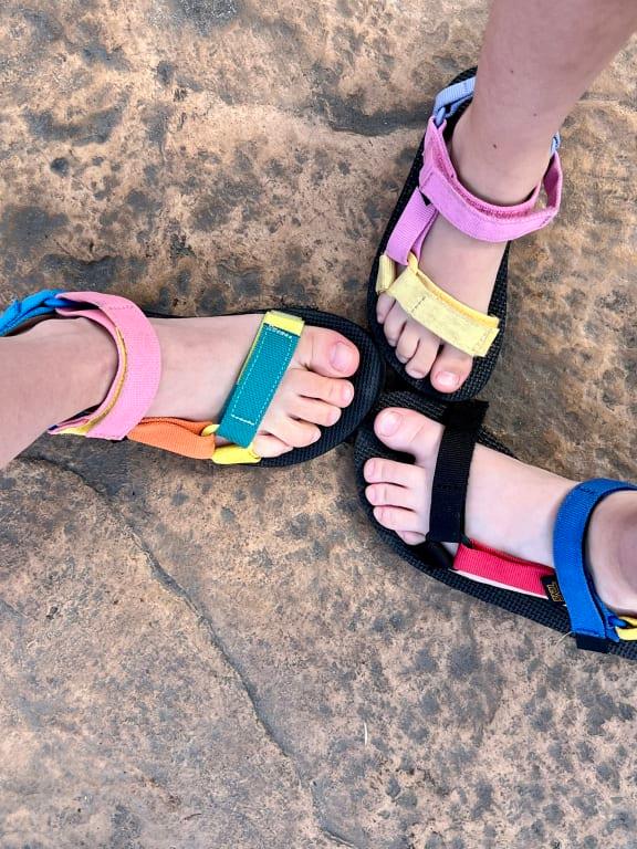 Color on sale block tevas