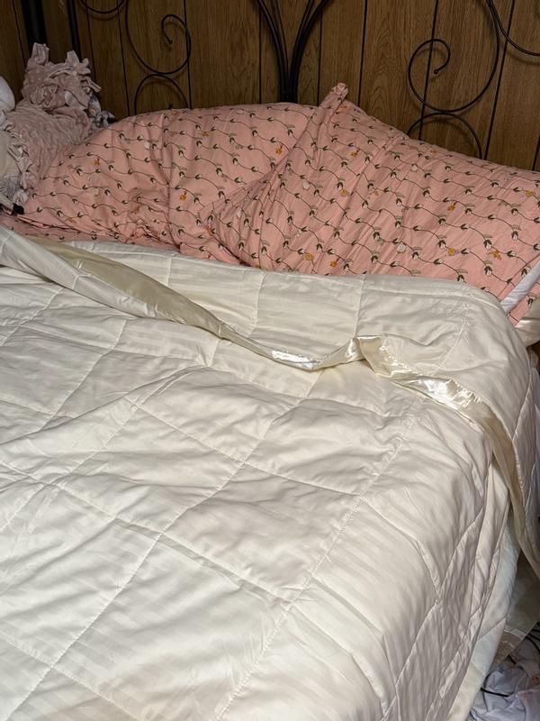 Customer carousel item 3.