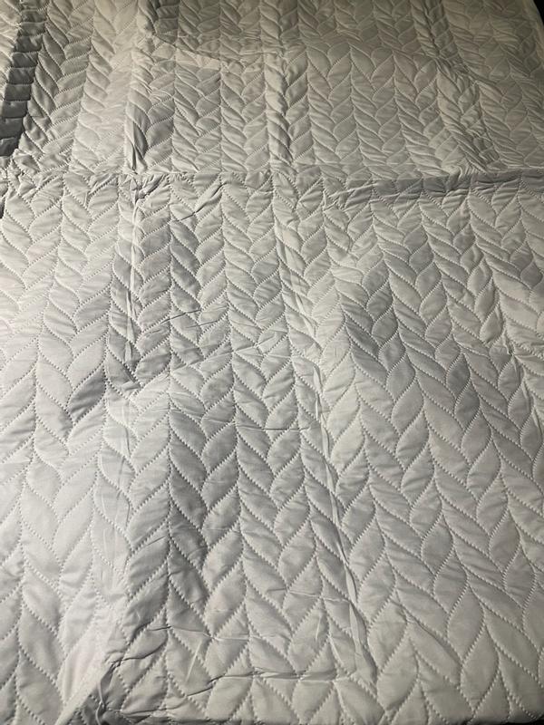 Customer carousel item 4.