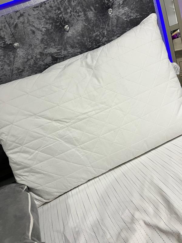 Customer carousel item 1.