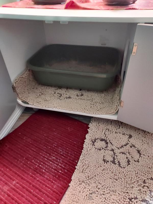 Hold large litter boxes