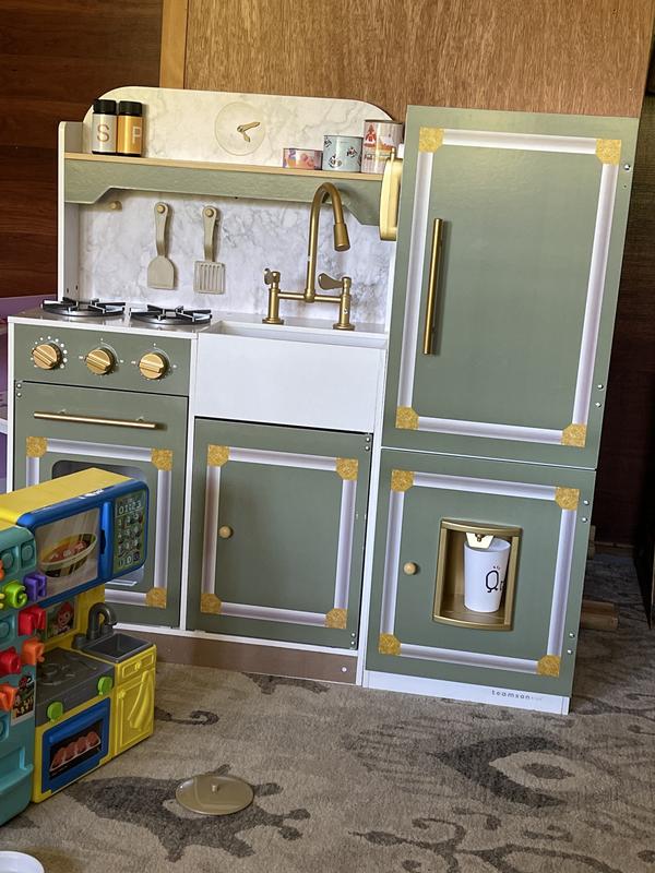 Kids kitchen set by teamson kids