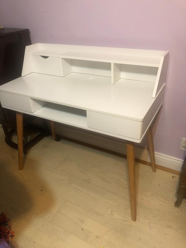 Teamson Home Creative 40-in White Modern/Contemporary Writing Desk in the  Desks department at