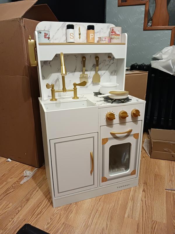 Cute with easy assembly.