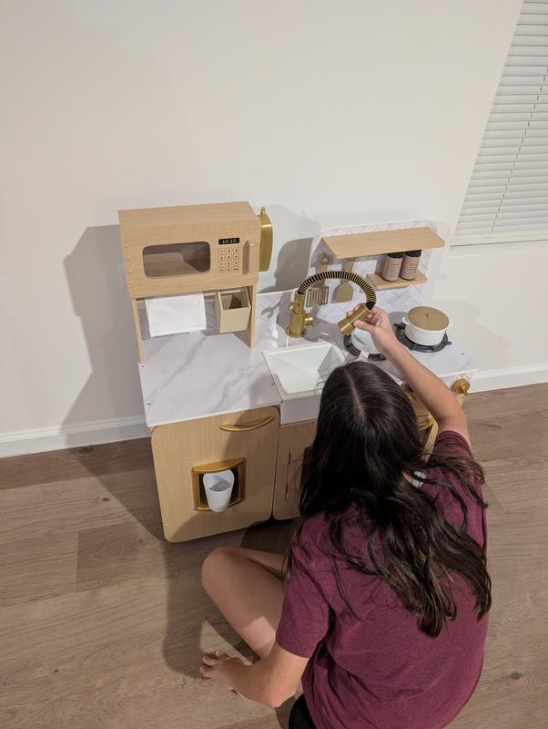 Customer photo for "Cute play kitchen"