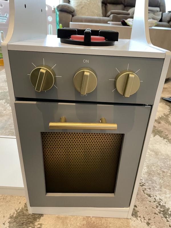 Customer photo for "Fun and adorable little kitchen"