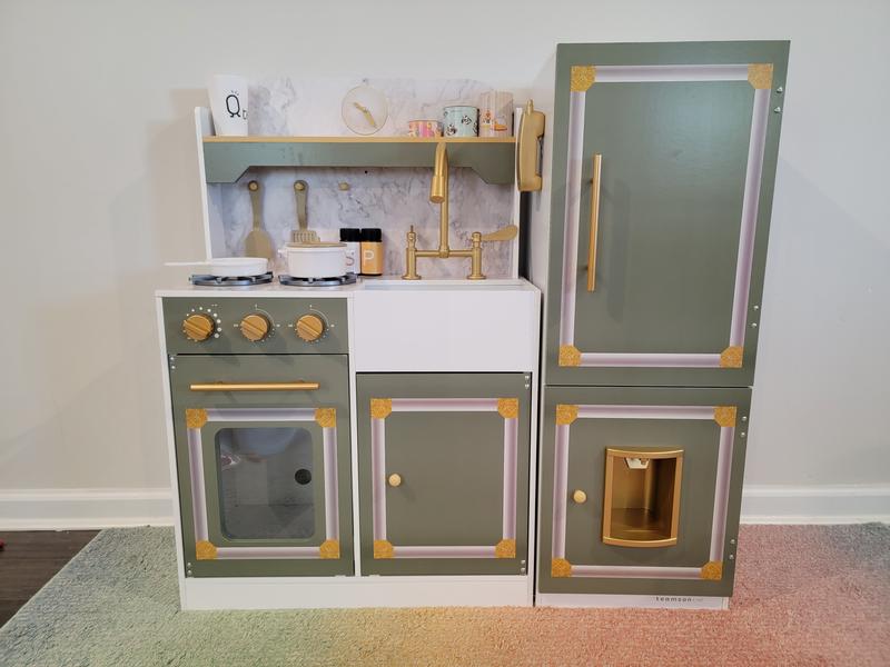 Play Kitchen