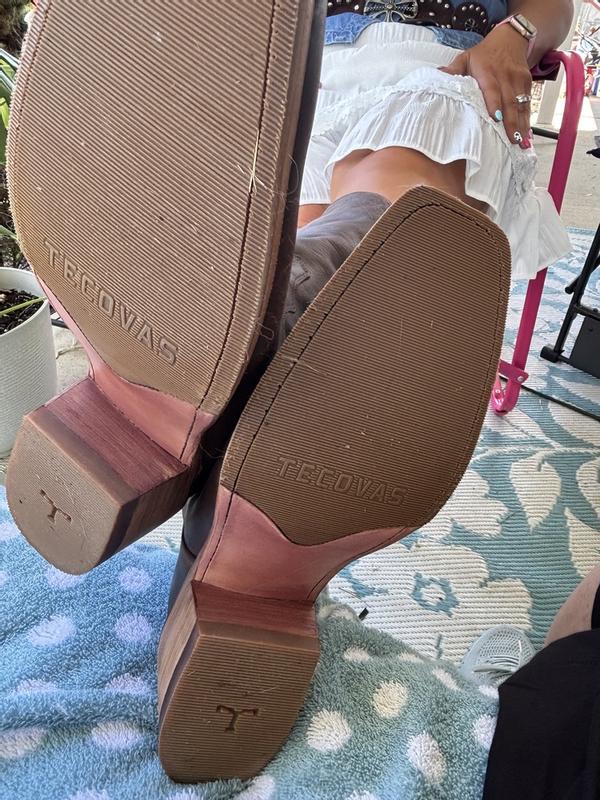 Customer photo for "Great boots and awesome style!"