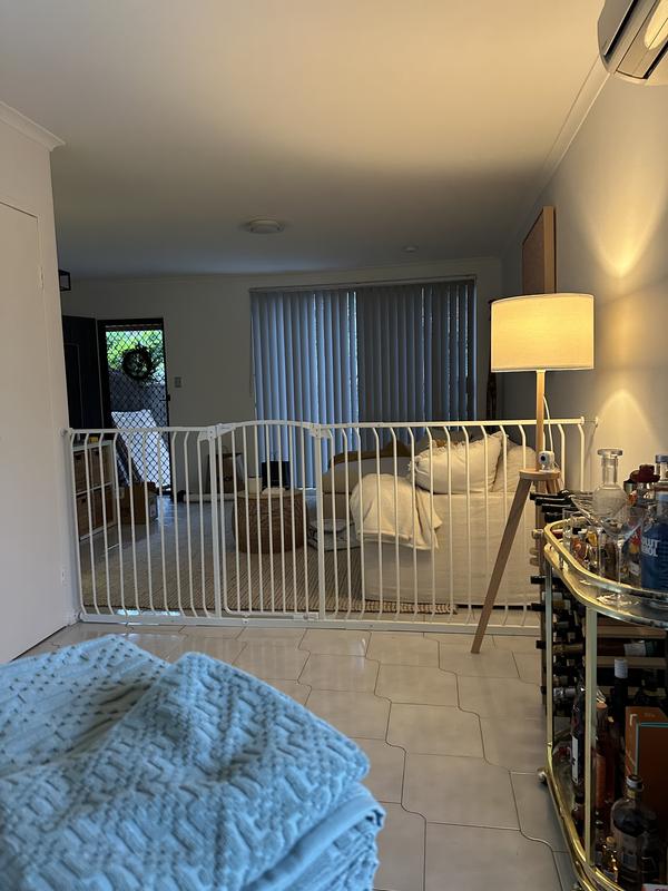 Chelsea Xtra-tall Auto Close Gate with Stay Open Feature Combo