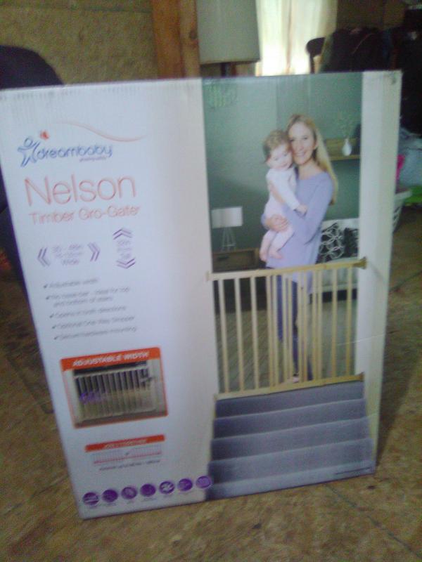 dreambaby nelson timber gro gate