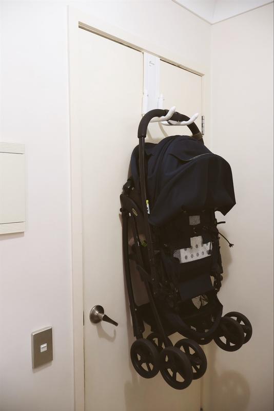 Dreambaby® Strollerbuddy® EZY-Fit Stroller Hooks [2252] on Vimeo