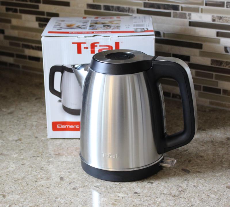 T-fal Element Stainless Steel Electric Kettle 1.7 Liter, Fast boiling 78  sec, Easy to use, Easy lid opening, 1500 Watts, Removable Anti-Scale  Filter