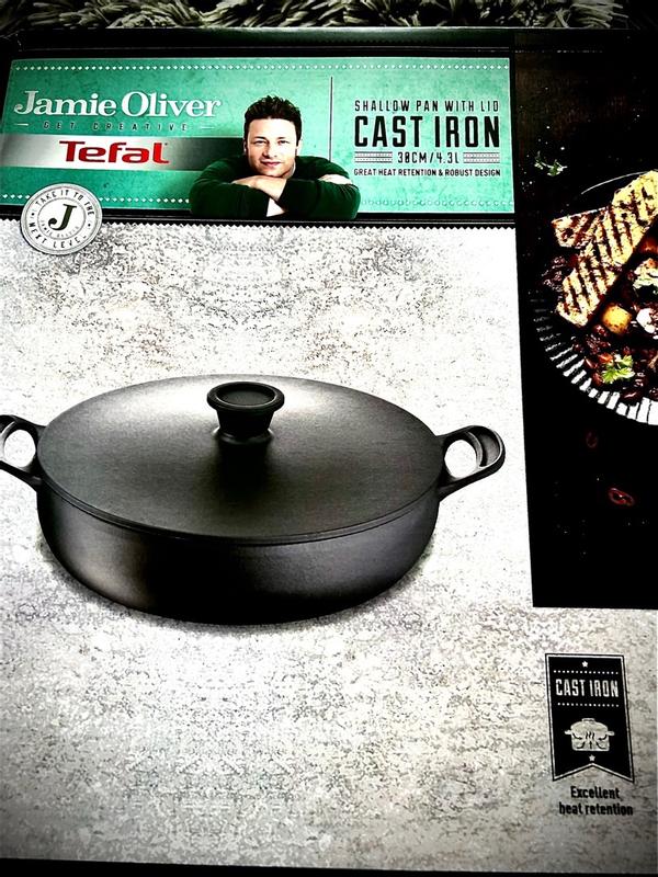 Tefal E2125414 Jamie Oliver Cast Iron Casserole Dish with Lid, Induction,  Oval, Stewpot, 30 cm, 5.1 Litre