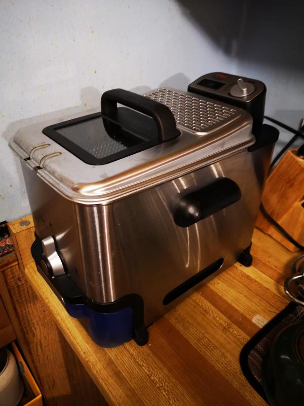 Deep Fryer with Automatic Oil Filter (FR800051) - Stainless Steel, 3.5 L