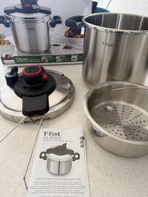 Clipso 6.3-Quart Pressure Cooker | T-fal