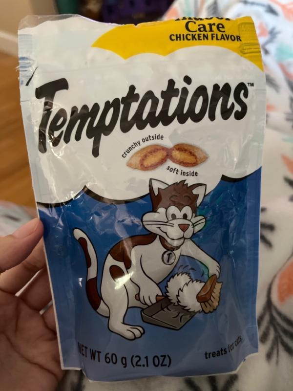 Temptations hairball control treats hotsell for cats