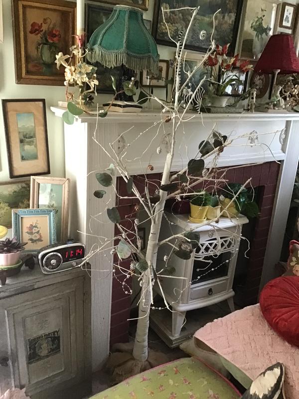 Eucalyptus Leaves Iron Garland - Terrain