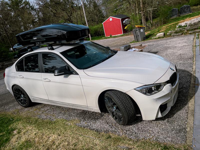 Thule Motion XT L Roof Box