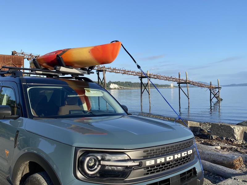 Thule Hullavator Pro Kayak Carrier - Carries 1 Kayak - Roof-Mounted -  Lift-Assistance for Easy Loading and unloading - 75lb Load Capacity -  Includes