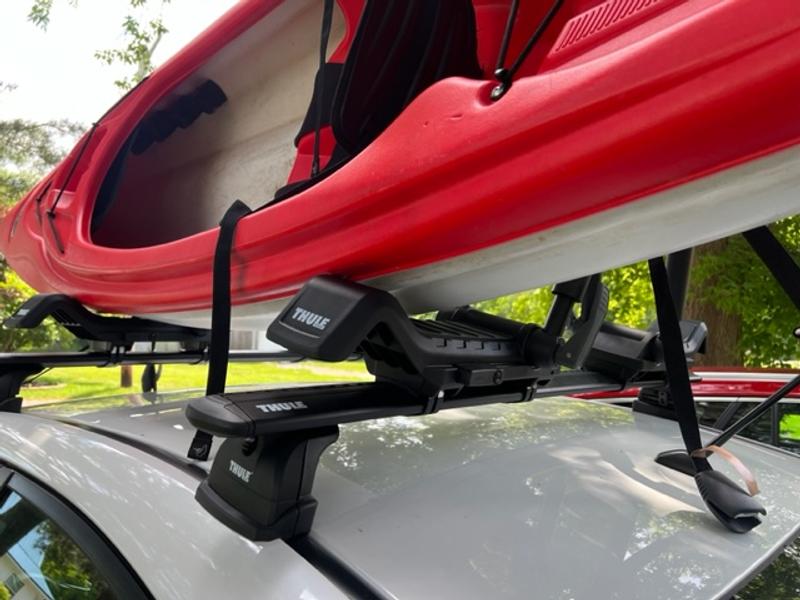 Porte-kayak Thule Hull-a-Port  Magasins de plein air, sport, vélo, ski,  escalade