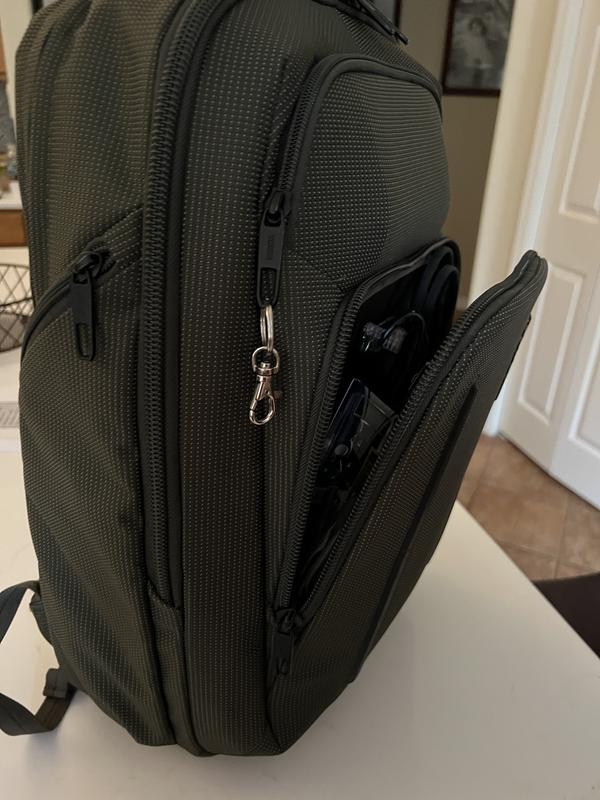 Thule Crossover 2 Laptop Backpack Storage Travel Hiking SafeZone