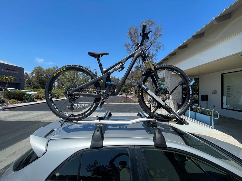 Old thule bike roof best sale rack models