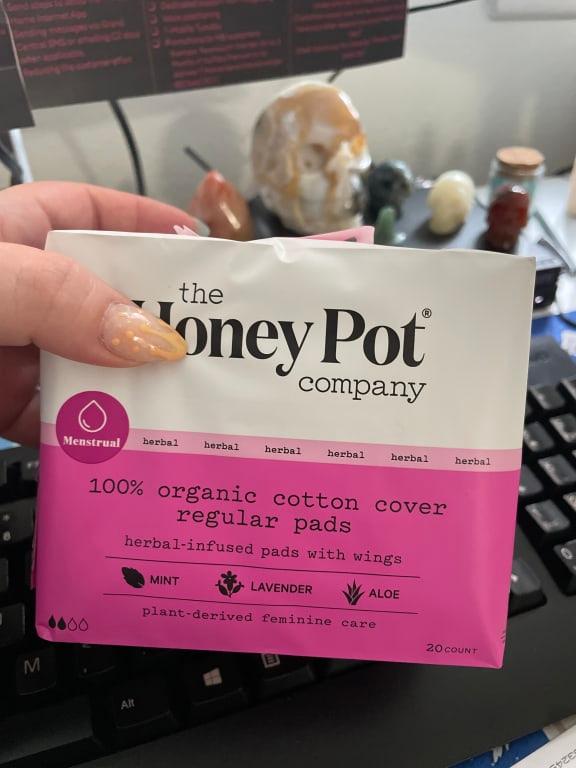 The Honey Pot Regular Non Herbal Menstrual Pads 20 count