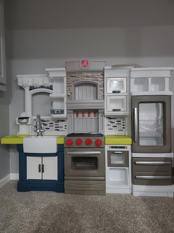 Step 2 elegant store kitchen