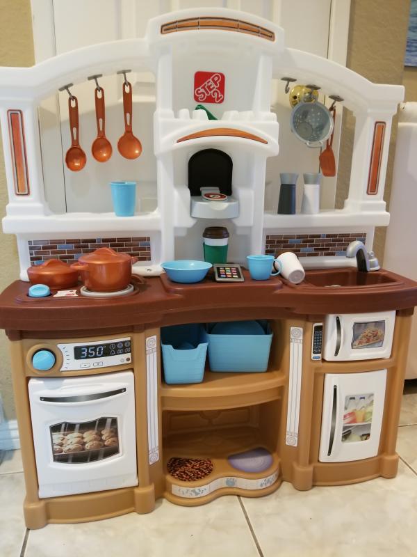 Fun with Friends Kitchen Set for Kids – Includes Toy Kitchen Accessories,  Pink - Toy Kitchens & Food