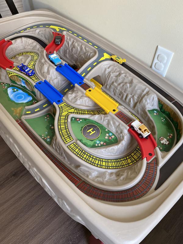 Step2 Hot Wheels Car & Track Circuit Play table - 869600 - Toys 4You Store