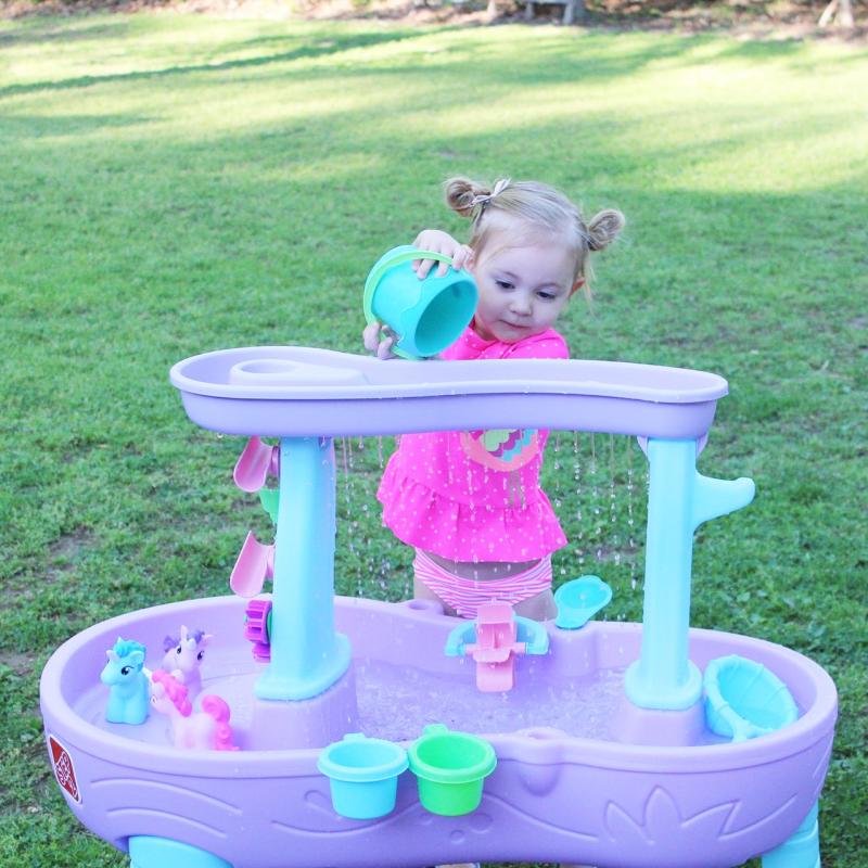 Step2 rain showers & unicorns store water table